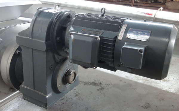 �o(w��)�S����ݔ�͙C(j��)�R�_(d��)